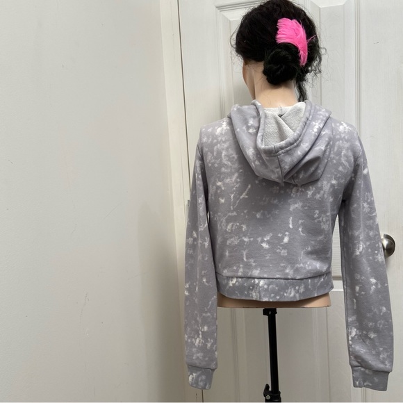 Bluenotes women grey white tie & dye long sleeves pullover hoodie. Size XS. Used - Picture 7 of 8